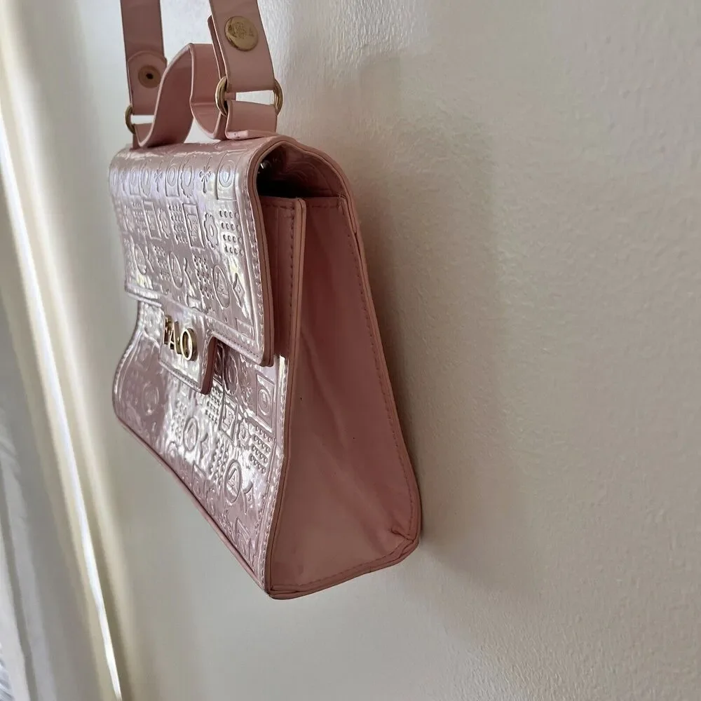 FAO Schwarz Glamour PINK Purse play pretend BARBIE CORE GOLD letters 1 Strap 8” - Picture 6 of 9